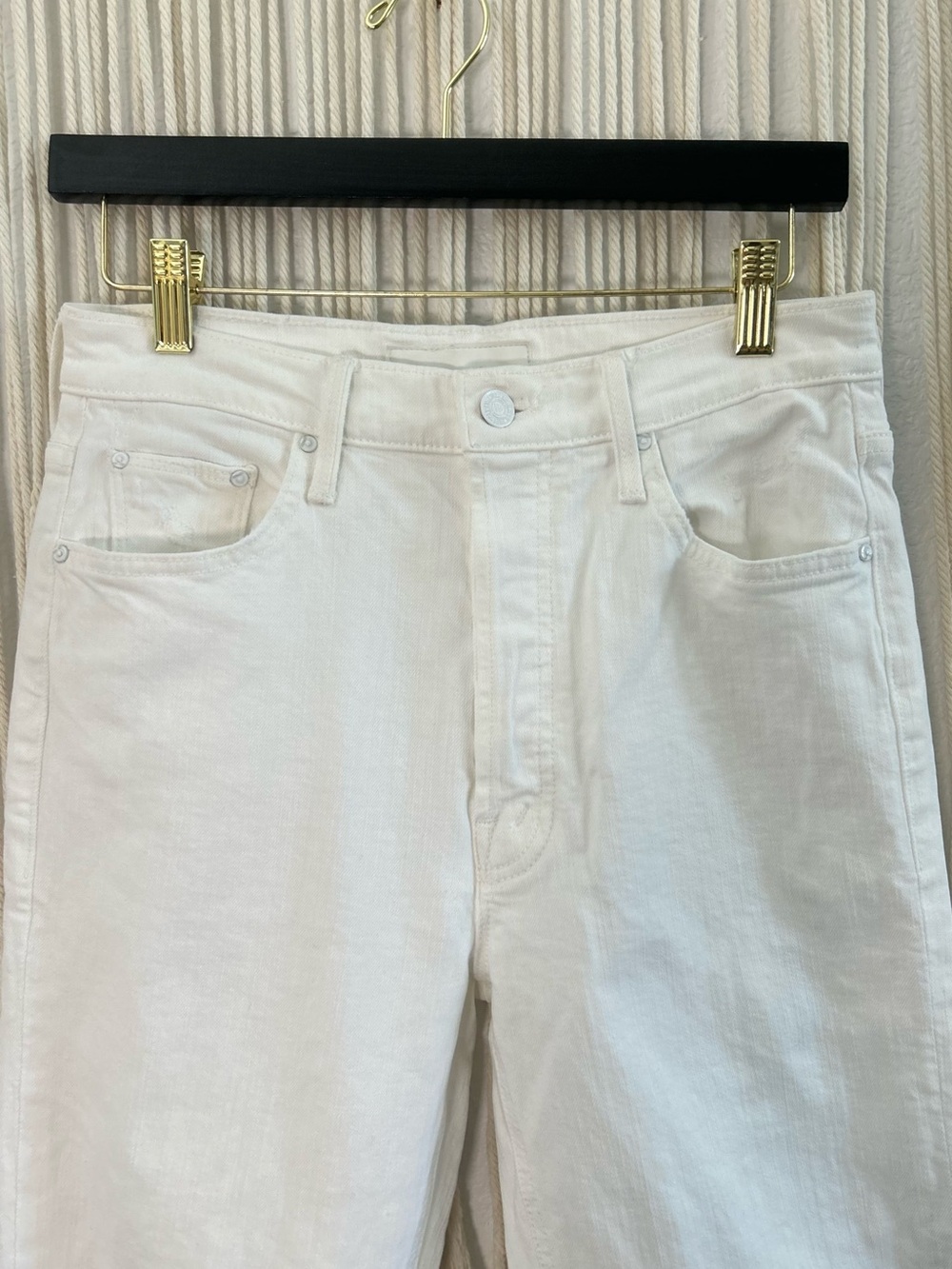 MOTHER SUPERIOR The Tripper white HighRise Straight-Leg Jeans with Knee Distress - Picture 3 of 16